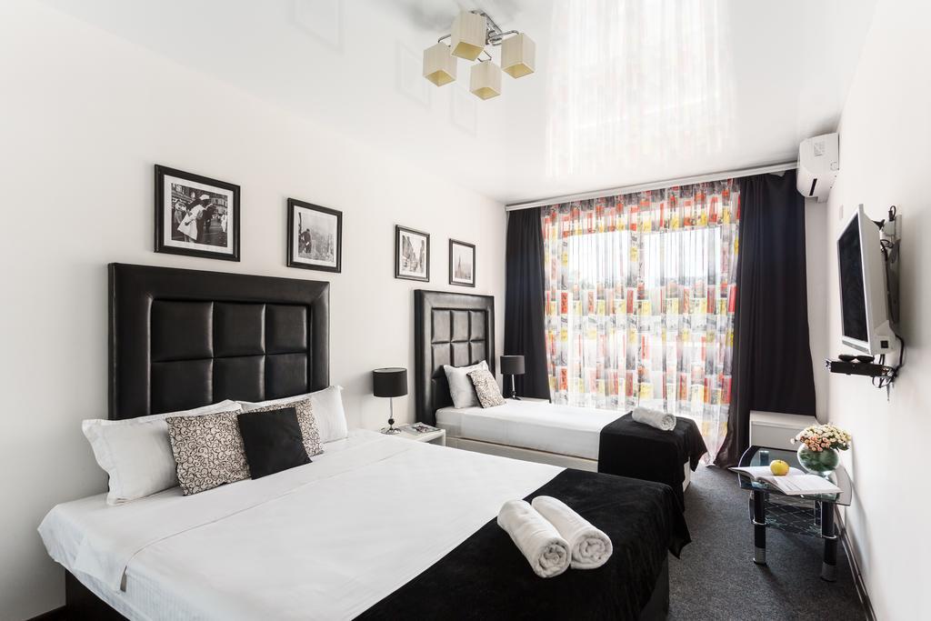 Hotel White House Brg Коблево Екстериор снимка